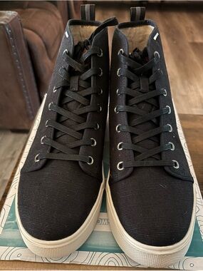 Toms Men's Black High-Top Canvas Sneakers with White Sole